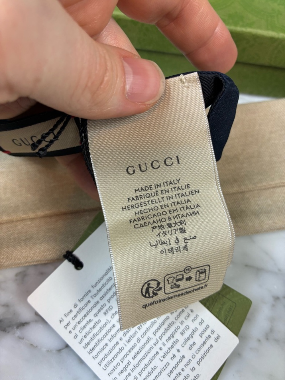 Gucci Navy Blue 100% Silk Formal BW Luongo Men’s Bow Tie - NWT & Box - Picture 5 of 6